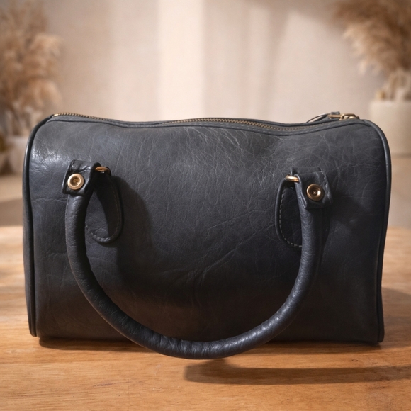 NWT Cooper Creek VINTAGE Handbag & Coin Purse with Heart Charm Included - Picture 3 of 7